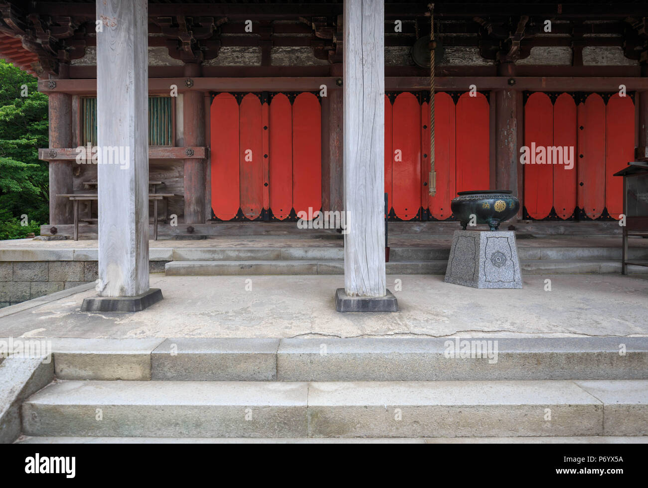 Red wall pillars hires stock photography and images Alamy