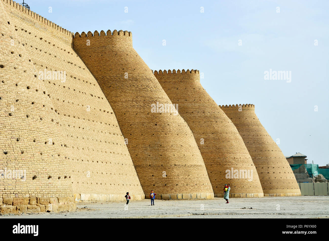 City walls. Ark fortress, Bukhara, a UNESCO World Heritage Site. Uzbekistan Stock Photo