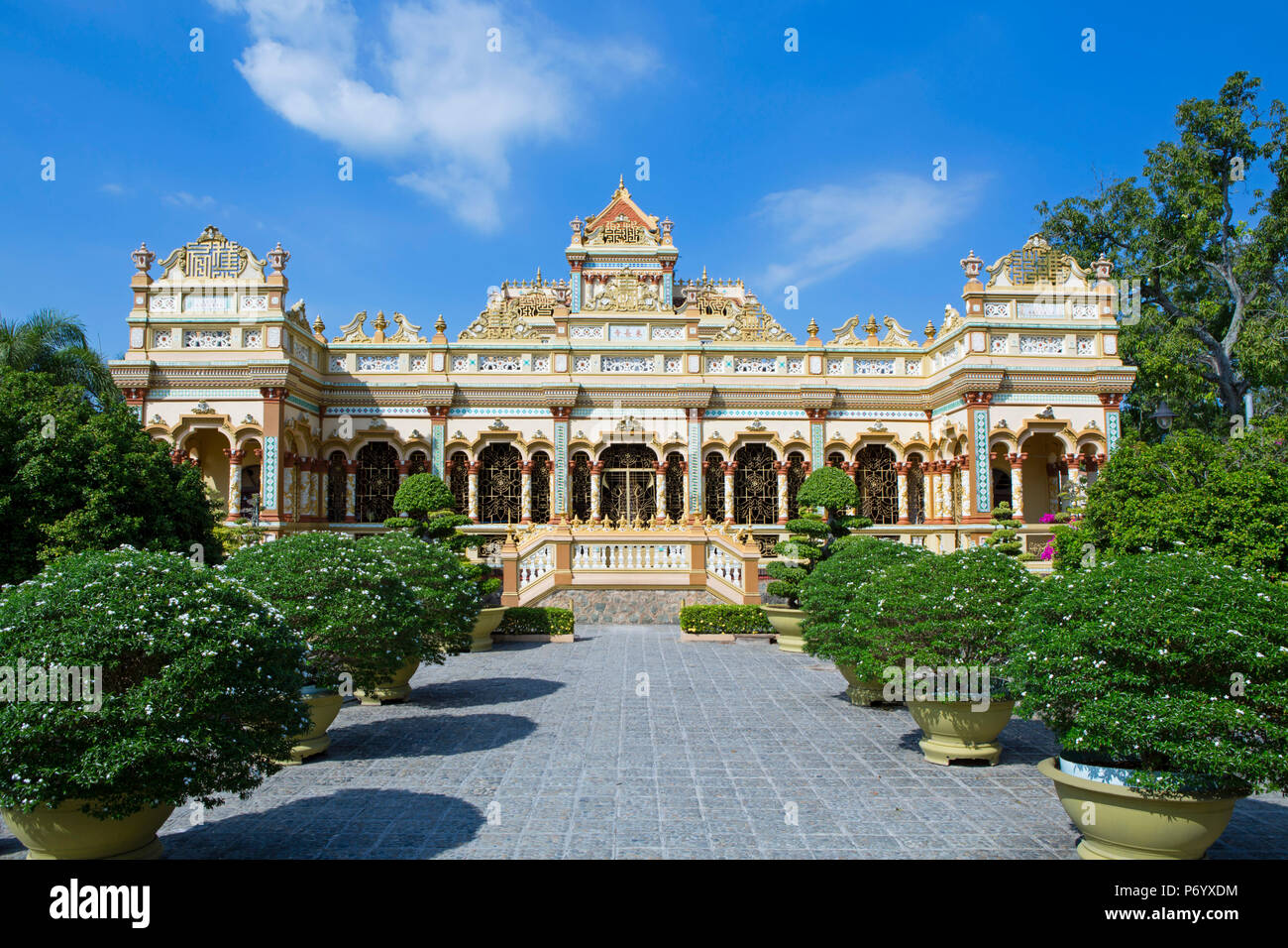 Asia, South East Asia, Vietnam, Mekong Delta, My Tho, Vinh Trang, Buddhist temple Stock Photo