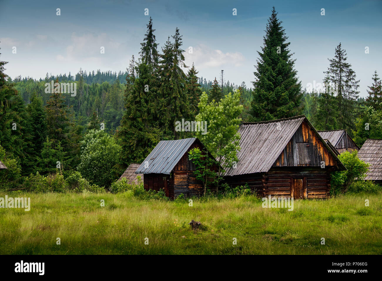 Log cabin farmhouse hires stock photography and images Alamy