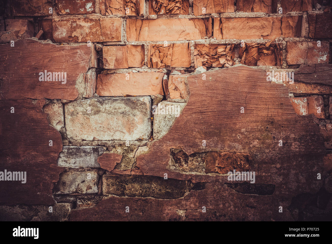 old red brick grunge wall texture or background Stock Photo - Alamy