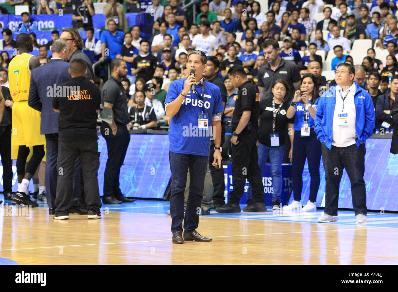 Bocaue, Philippines. 02nd July, 2018. Samahang Basketbal ng Pilipinas (Philippine Basketbal Group) Chairman Al Panlilio calls for calm after a full blown brawl ensued during the FIBA 2019 World Cup qualifying match between the Philippines and Australia Credit: Dennis Jerome Acosta/ Pacific Press/Alamy Live News Stock Photo