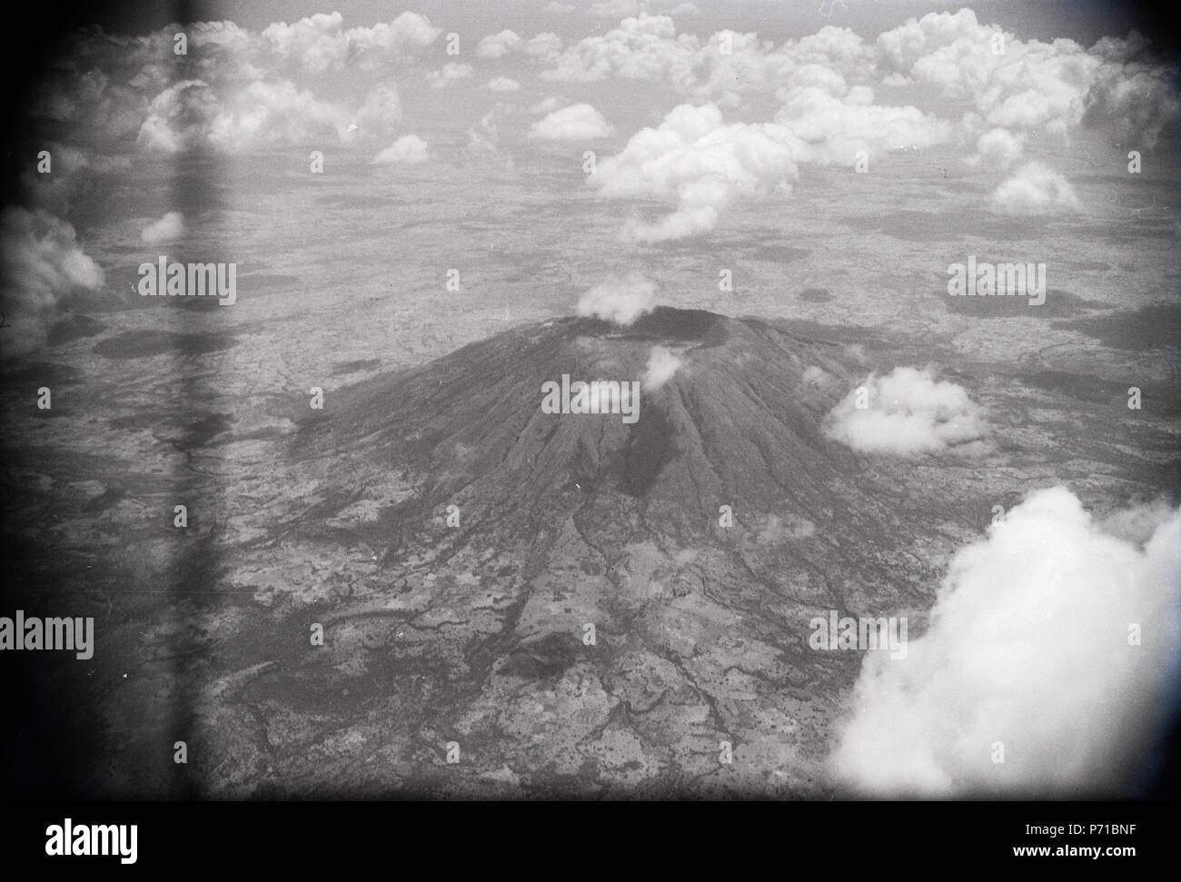 43 ETH-BIB-Alter Krater (Zukwala), Abessinien aus 6000 m Höhe-Abessinienflug 1934-LBS MH02-22-0199 Stock Photo