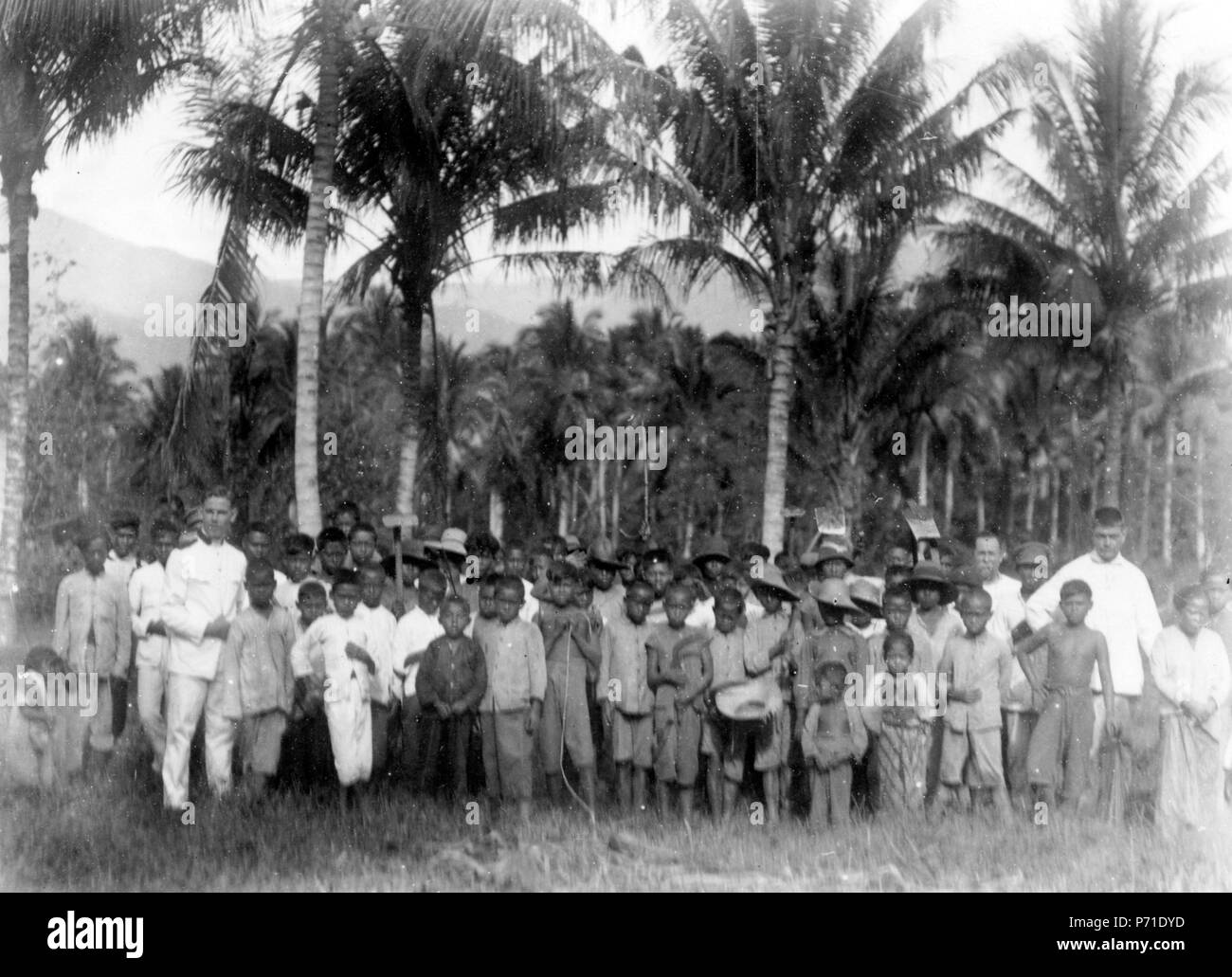 13 Frälsningsarméns skola och skolbarn. Sulawesi. Indonesien - SMVK - 010748 Stock Photo