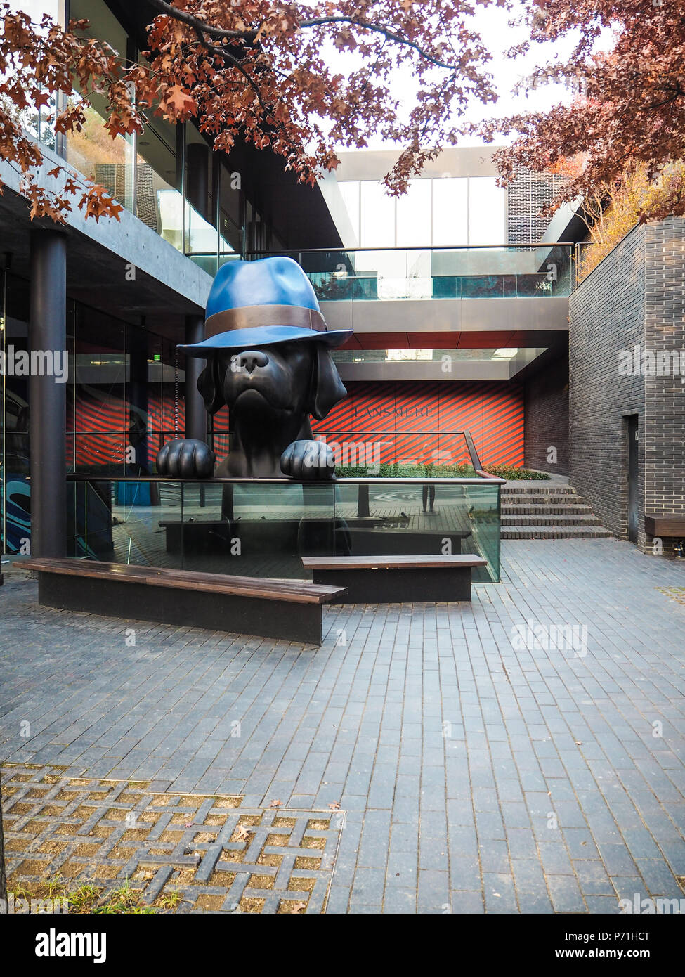 Seoul, South Korea - November 2017: Sculpture of a large dog in the main square of the Samsung Lansmere shopping complex in trendy Hannam-dong Stock Photo