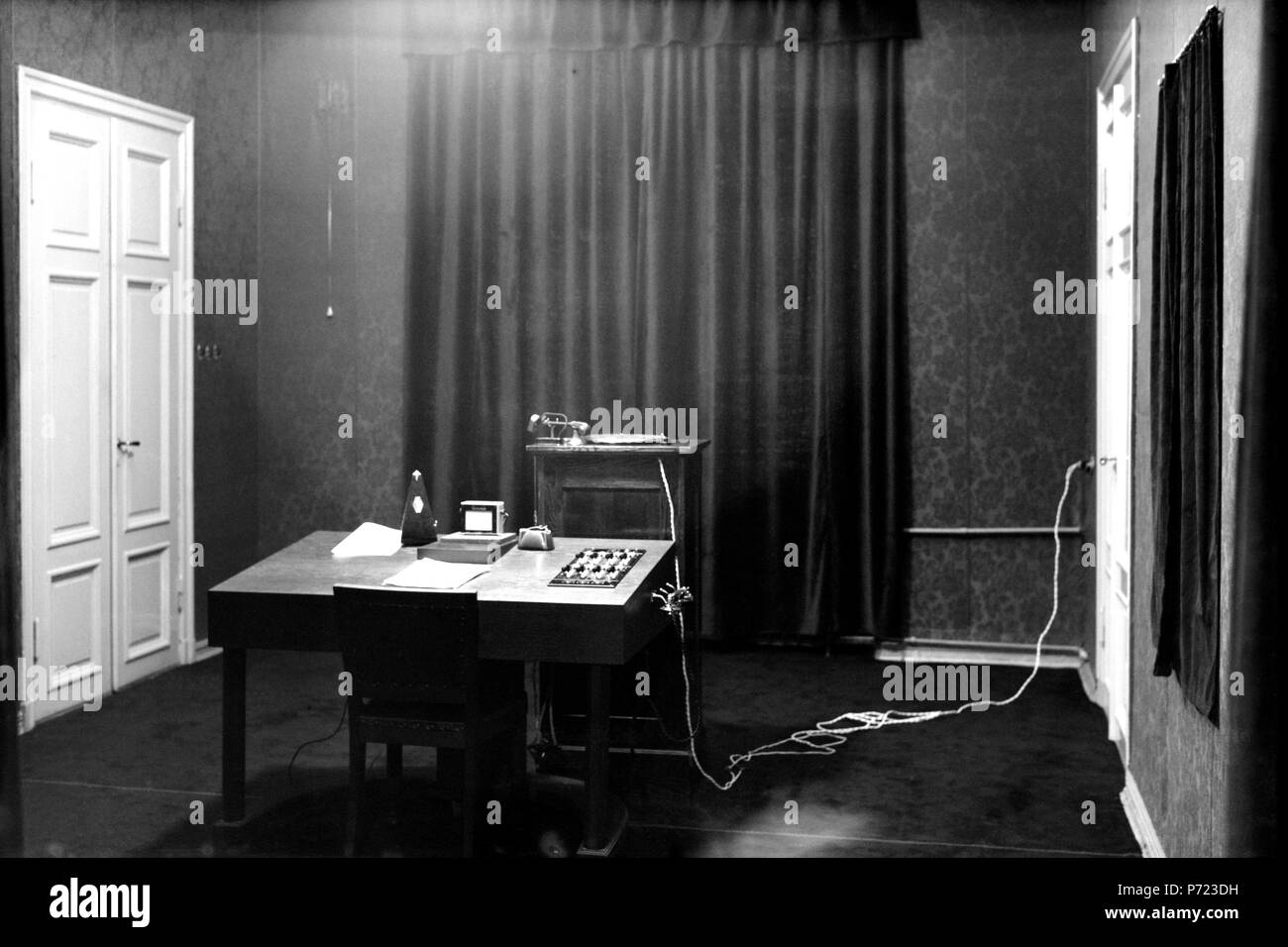 The Finnish Broadcasting Company 1927-1934, radio announcing studio at the Aleksanterinkatu 46 premises. Stock Photo