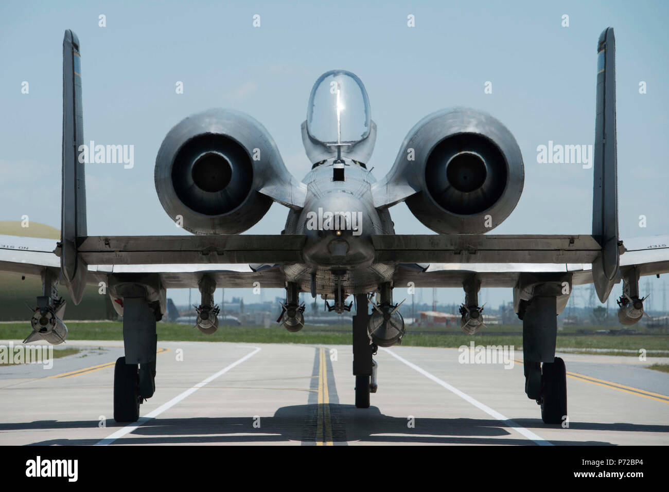 354th operation support squadron hi-res stock photography and images ...