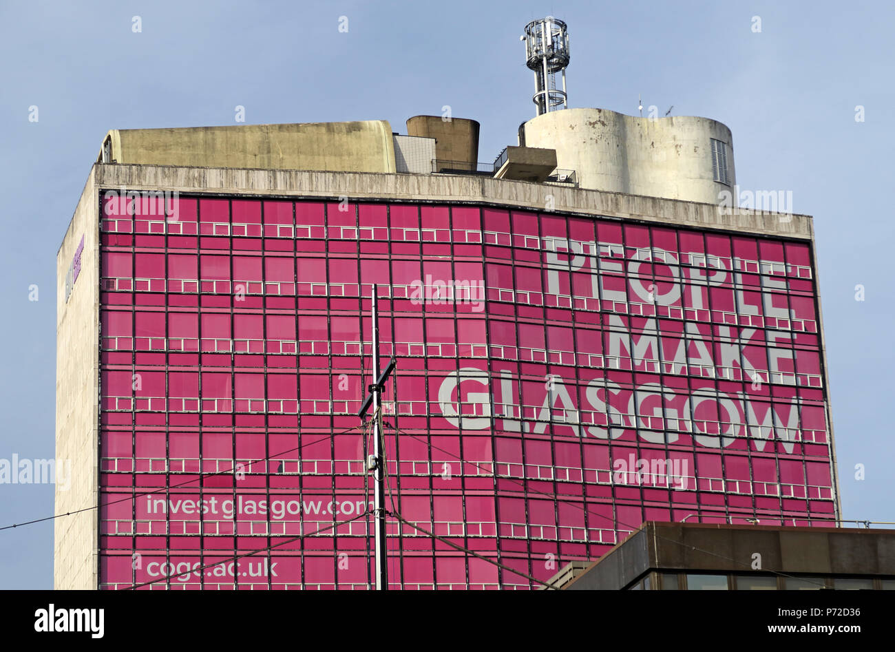 People Make Glasgow in pink, Glasgow City Brand, Strathclyde University, Met Tower, city centre, Scotland, UK Stock Photo