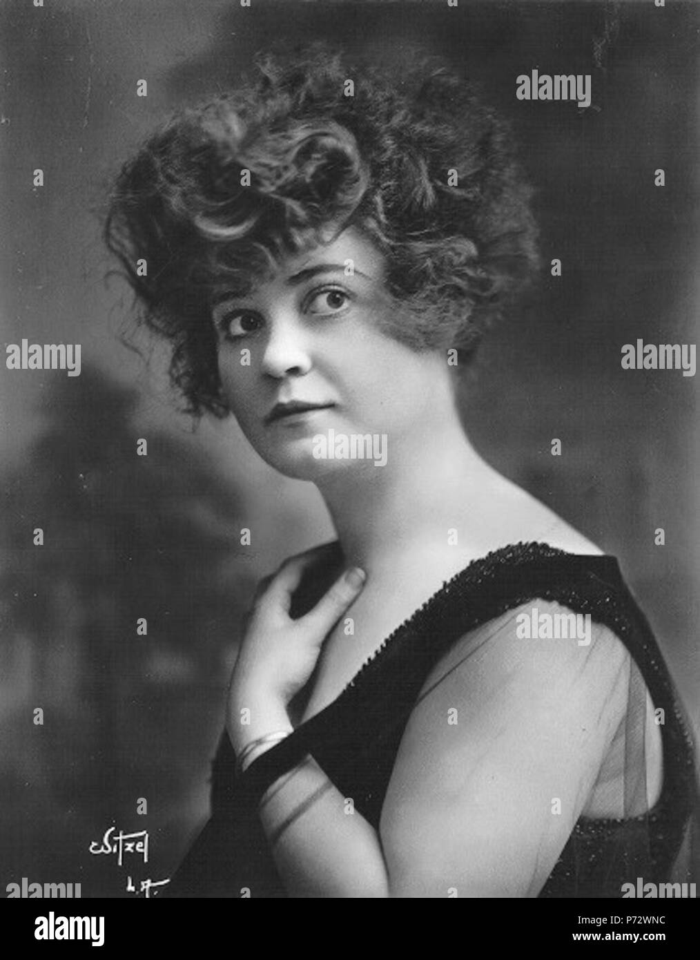 Alice Howell . 1920s 6 Alice Howell Witzel Stock Photo - Alamy