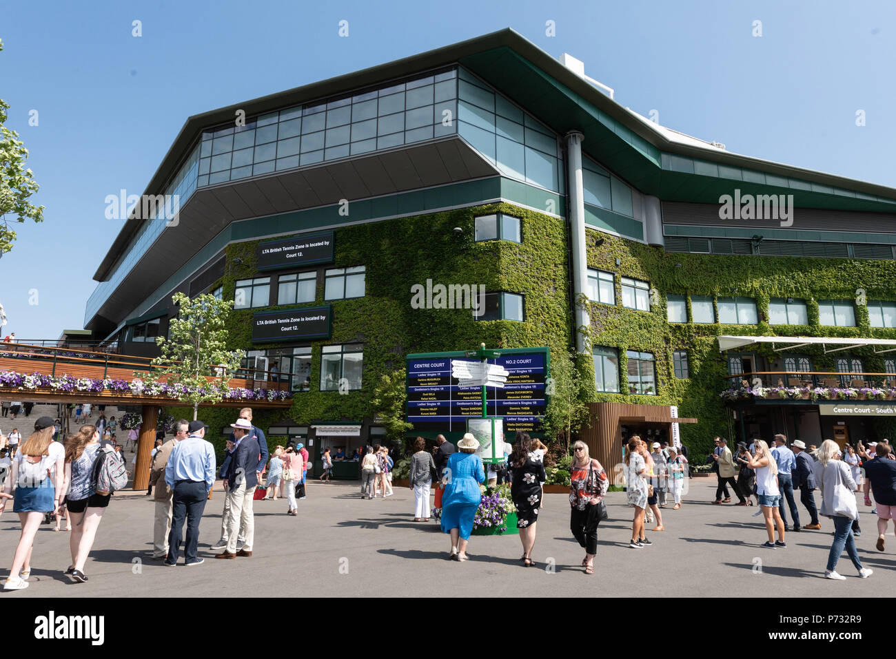 London, UK. 3rd July, 2018. The grounds of the The All England Lawn Tennis and Croquet Club during the Wimbledon Tennis Championships 2018, Day 2. London, United Kingdom, 03 July 2018 Credit: Raymond Tang/Alamy Live News Stock Photo
