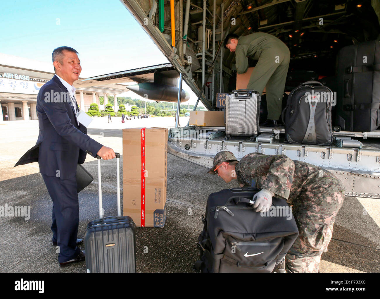 Korean air military baggage hot sale