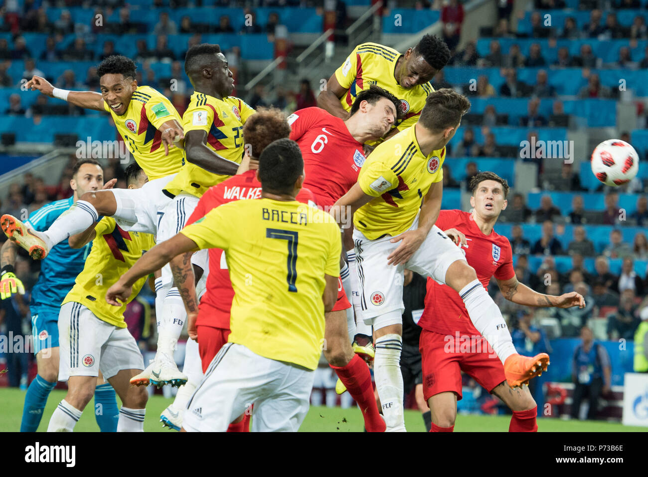 Moscow, Russland. 03rd July, 2018. Yerry MINA (COL) heads the ball in the 90   3. Minute the goal to 1: 1 compensation for Colombia, Action, Colombia (COL) - England (ENG) 3: 4 iE, Round of 16, Game 56, on 03.07.2018 in Moscow; Football World Cup 2018 in Russia from 14.06. - 15.07.2018. | usage worldwide Credit: dpa/Alamy Live News Stock Photo