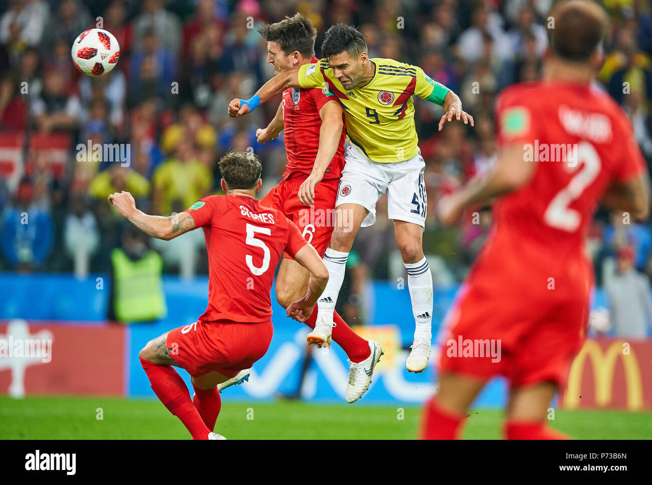 England- Columbia, Soccer, Moscow, July 03, 2018 Harry MAGUIRE, England 6  compete for the ball, tackling, duel, header against Radamel FALCAO, Columbia Nr.9  ENGLAND - COLUMBIA 1-1, 4-3 after penalty shoot-out FIFA WORLD CUP 2018 RUSSIA, Season 2018/2019,  July 03, 2018 S p a r t a k Stadium in Moscow, Russia. © Peter Schatz / Alamy Live News Stock Photo