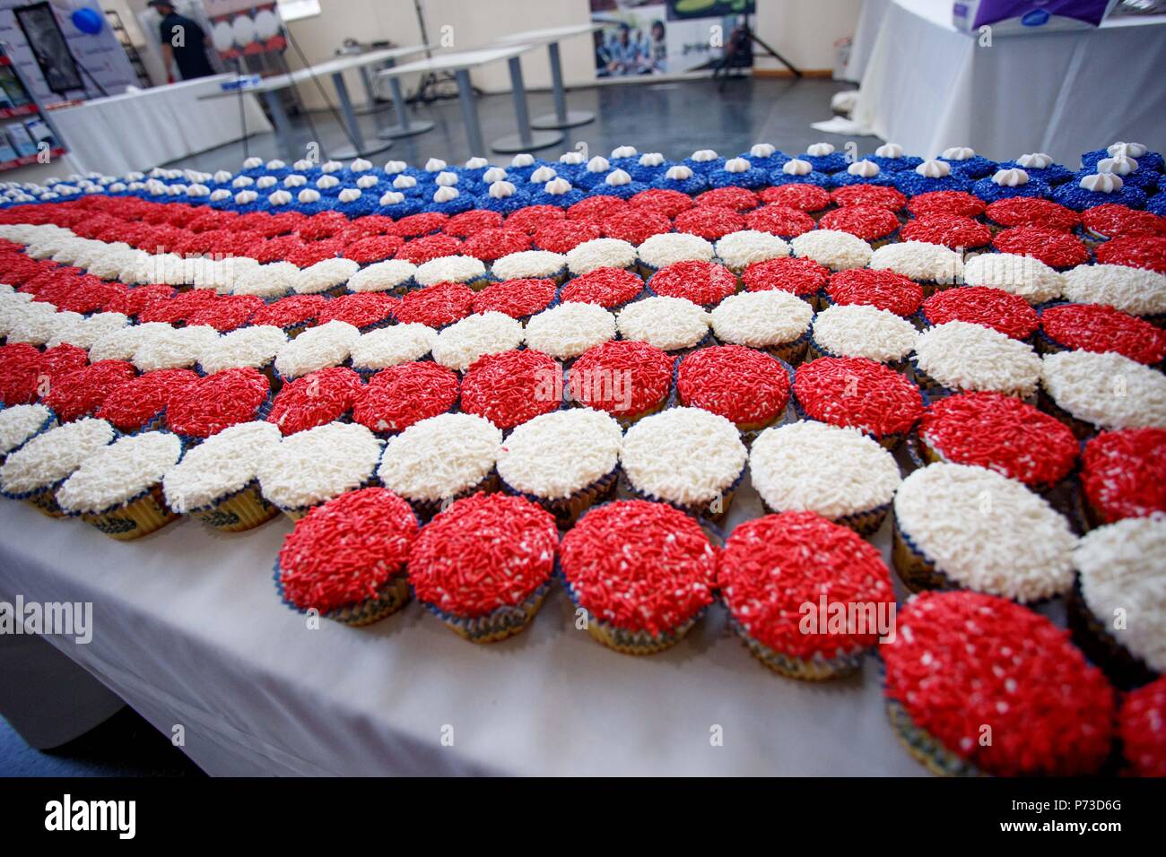 Philadelphia, PA, USA. 4th July, 2018. A display of cupcakes is set up adjacent to the Independence Day Parade in the city's historic district. Credit: Michael Candelori/ZUMA Wire/Alamy Live News Stock Photo