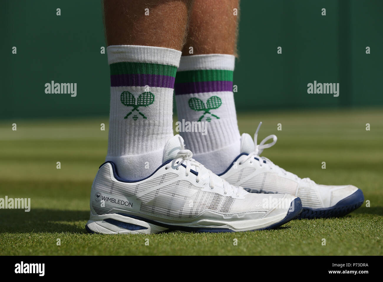 lawn tennis shoes