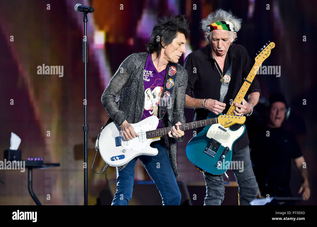 Prague, Czech Republic. 04th July, 2018. From left the Rolling Stones'  guitarists Ron Wood and Keith Richards perform during their concert in  Prague, on Wednesday, July 4, 2018, as a European part