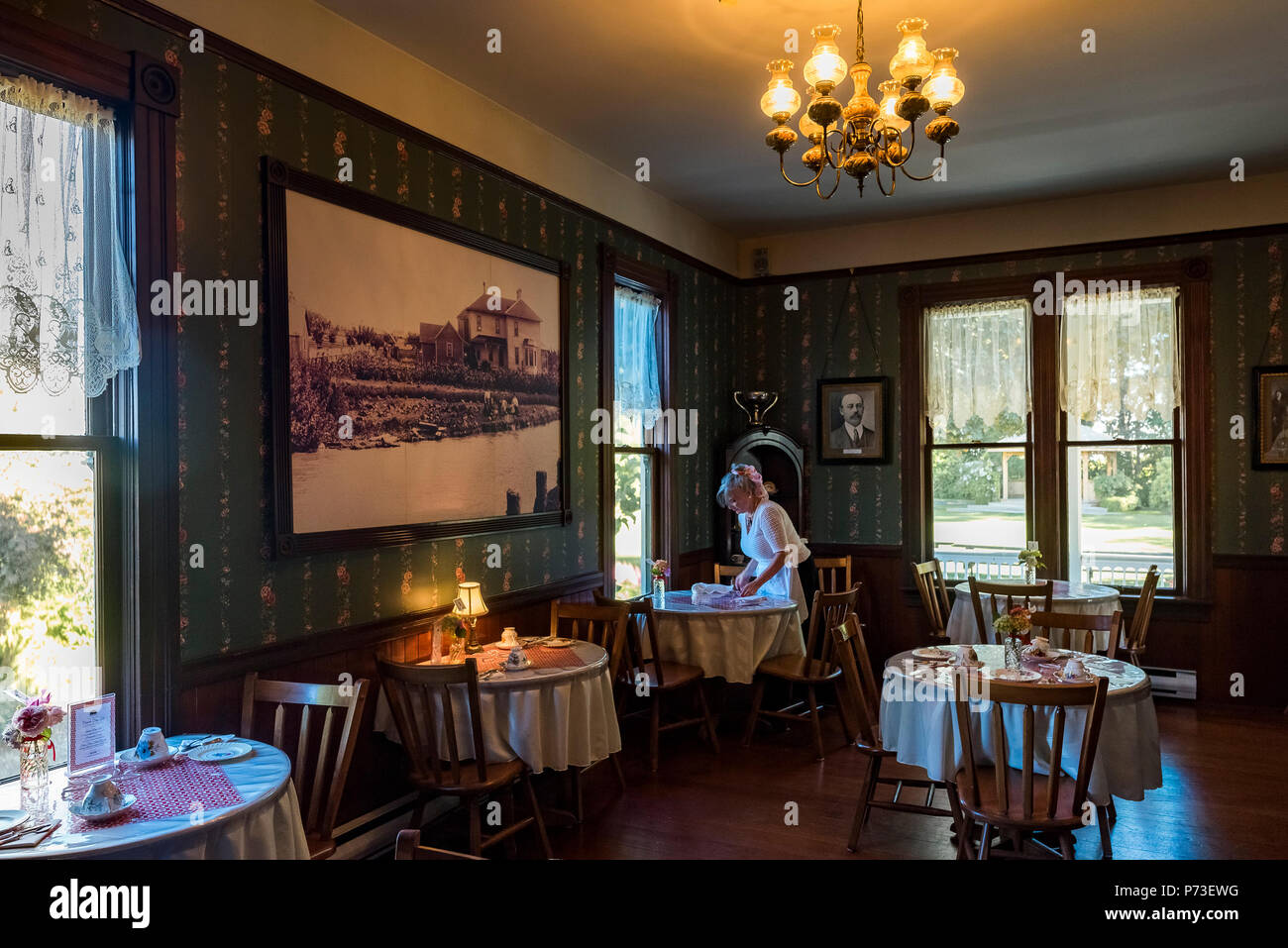 Richmond tea room hires stock photography and images Alamy
