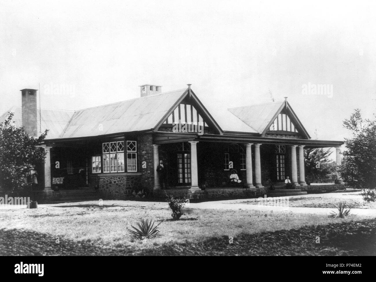 Suburban residence, Salisbury, Rhodesia] 1890-1925 Stock Photo