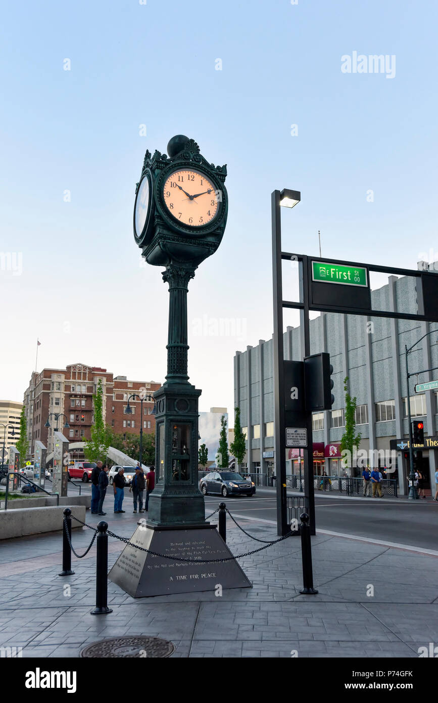 Reno Nevada town center clock Stock Photo - Alamy
