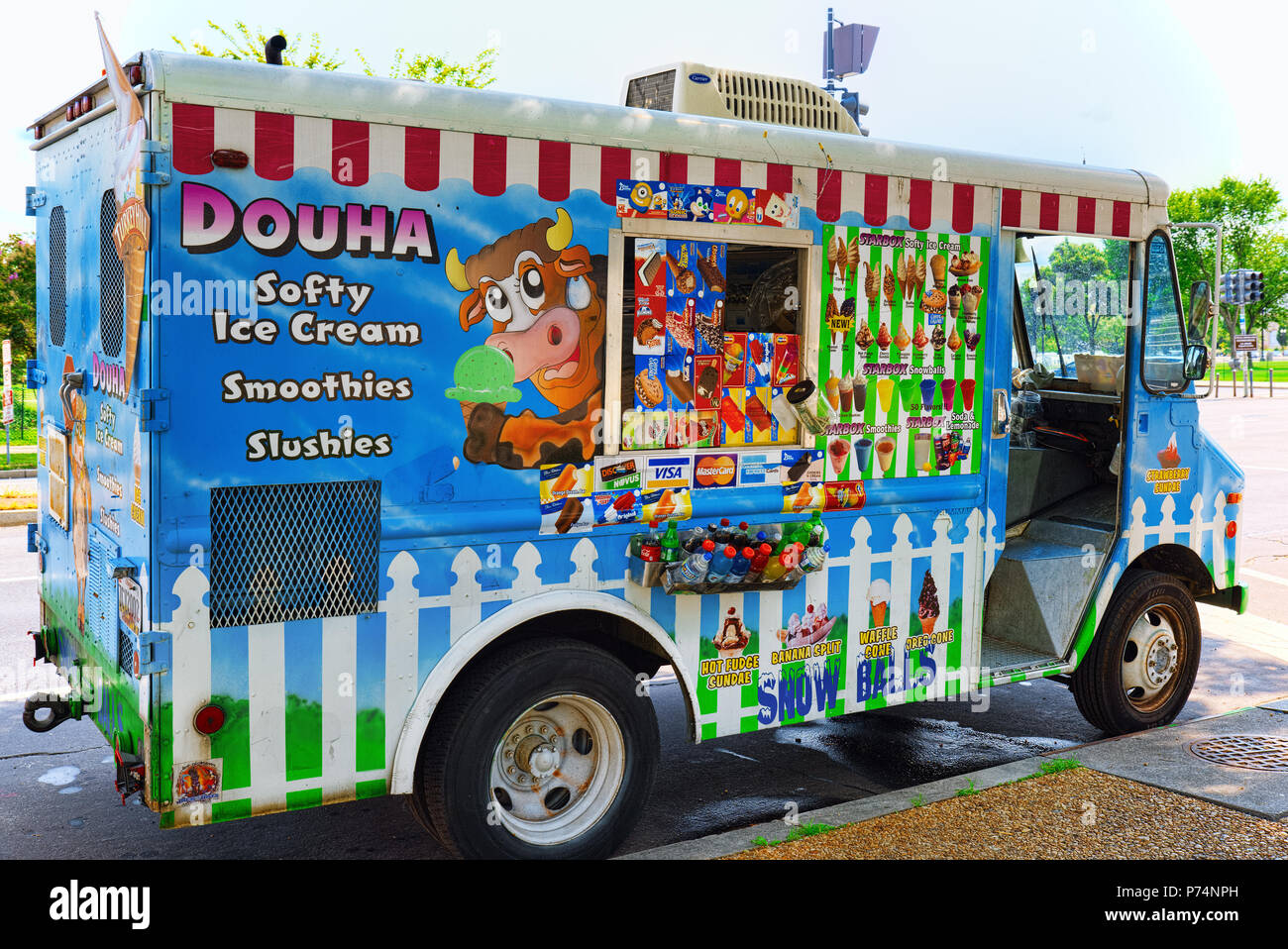 Washington, DC, USA September 10,2017 Wagon with soft drinks and