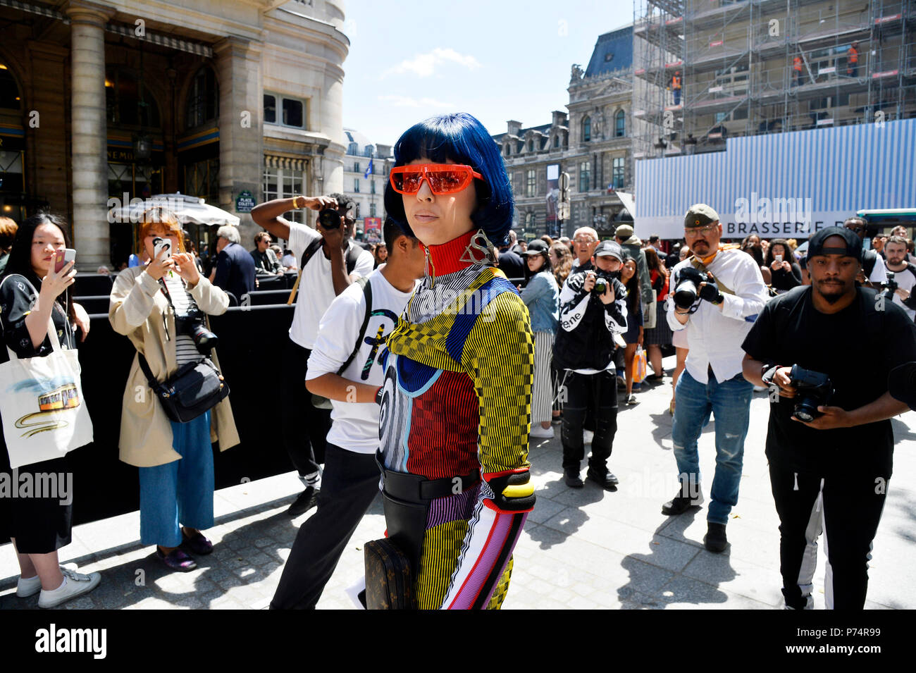 StreetStyle at Louis Vuitton - Paris Fashion Week Men Spring Summer 2019 -  Palais Royal - Paris - France Stock Photo - Alamy