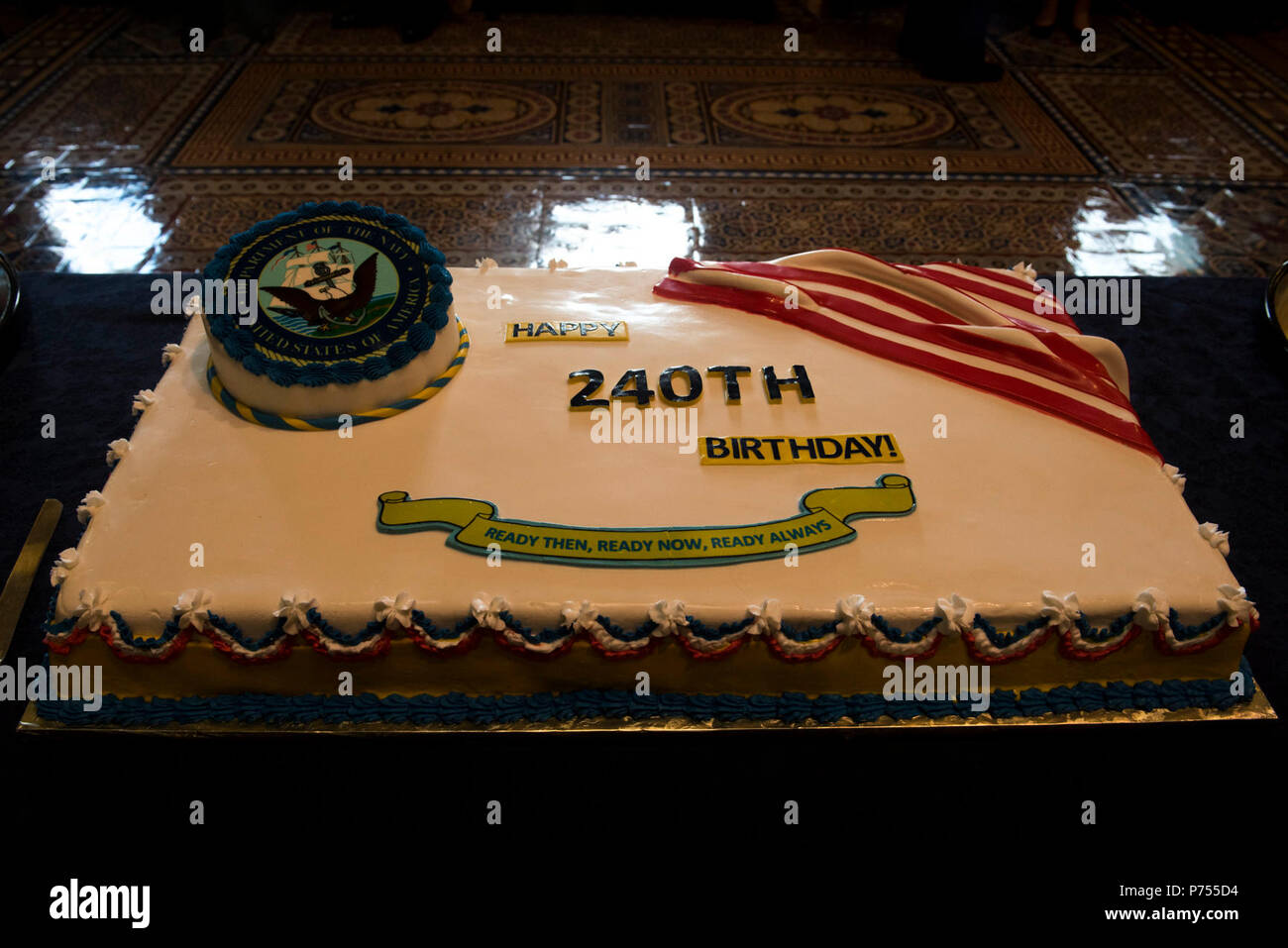 WASHINGTON, D.C. (October 13, 2015) The cake for the Navy Birthday cake cutting ceremony for the White House Military Office celebrating the Navy's240th birthday. The ceremony was held in the Indian Treaty Room loacated in the East Wing of the Eisenhower Executive Office Building in Washington D.C. Stock Photo