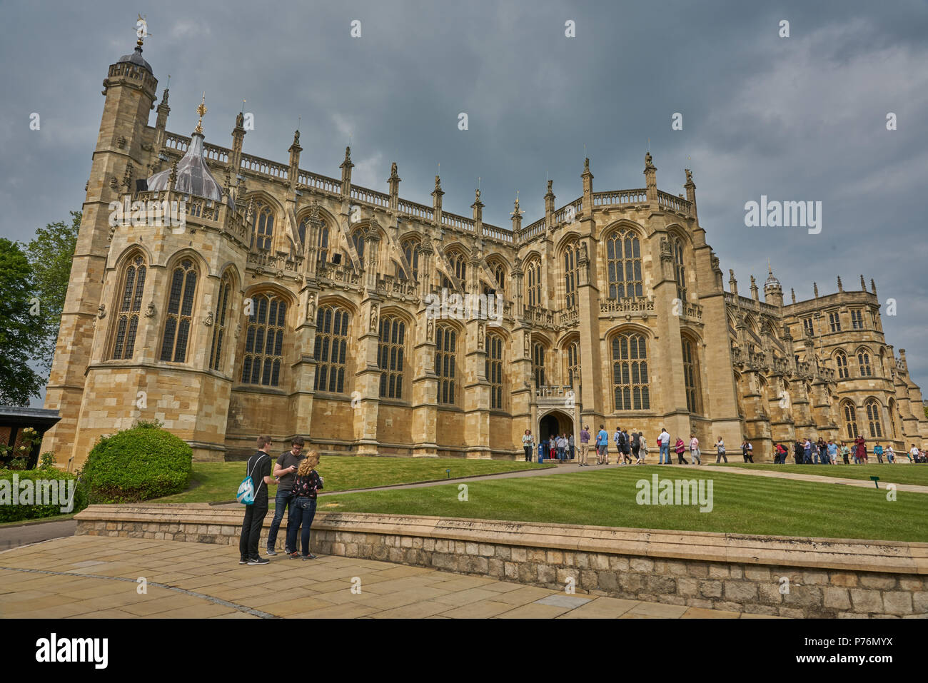 Windsor castle st george’s chapel hi-res stock photography and images ...