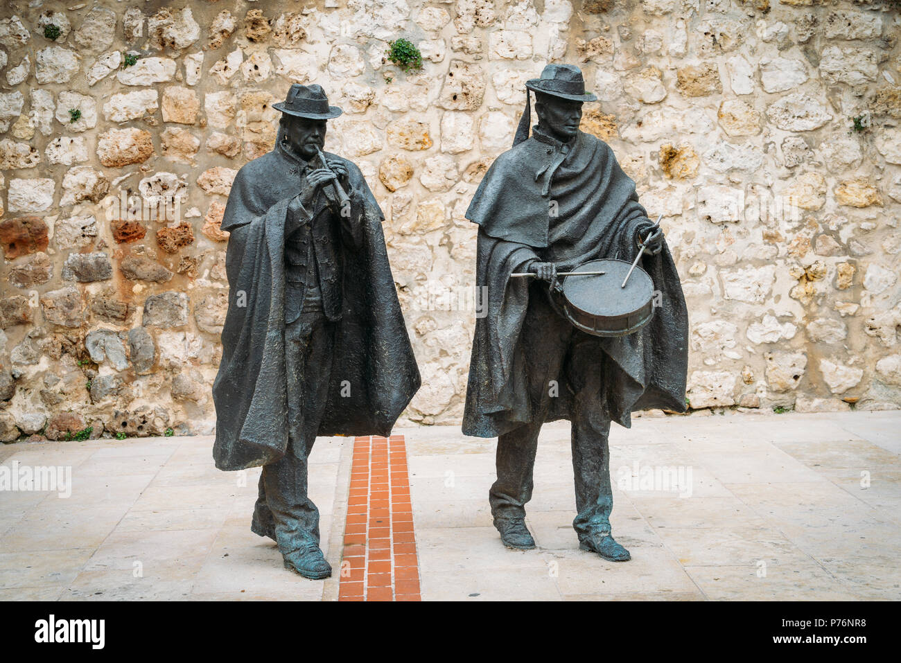 Estatuas musicos Musical Statues in Burgos, Spain Stock Photo Alamy