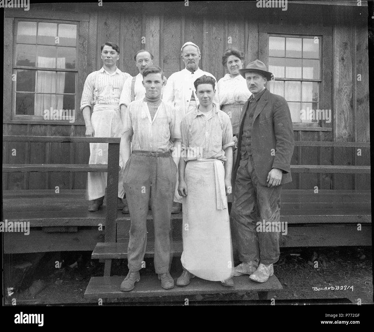 . Cooks at Linco Log and Lumber Company. English Six cooks for the