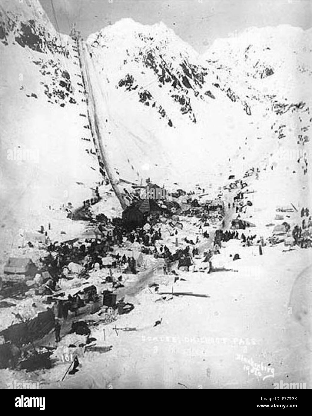 Packers ascending summit,Chilkoot Pass,Gold Rush,1898,Yukon,Prospecting