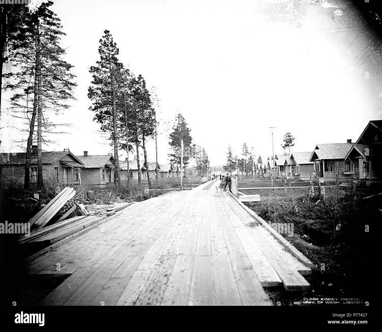 . English: Logging camp, Copalis Lumber Company, Carlisle, ca. 1917 . English: PH Coll 516.822 The Copalis Lumber Company was in business from 1914 to 1920. It's logging railroad was absorbed into the Carlisle Lumber Company. Carlisle is a small settlement on the Copalis River four miles east of the Pacific Ocean in southwest Grays Harbor County. When established in 1912 by the Carlisle Lumber Company, it was a busy logging and sawmill center. It continued to be active until the company's timber supply was exhausted. It was named for the lumber company, which originated from Wisconsin and was  Stock Photo