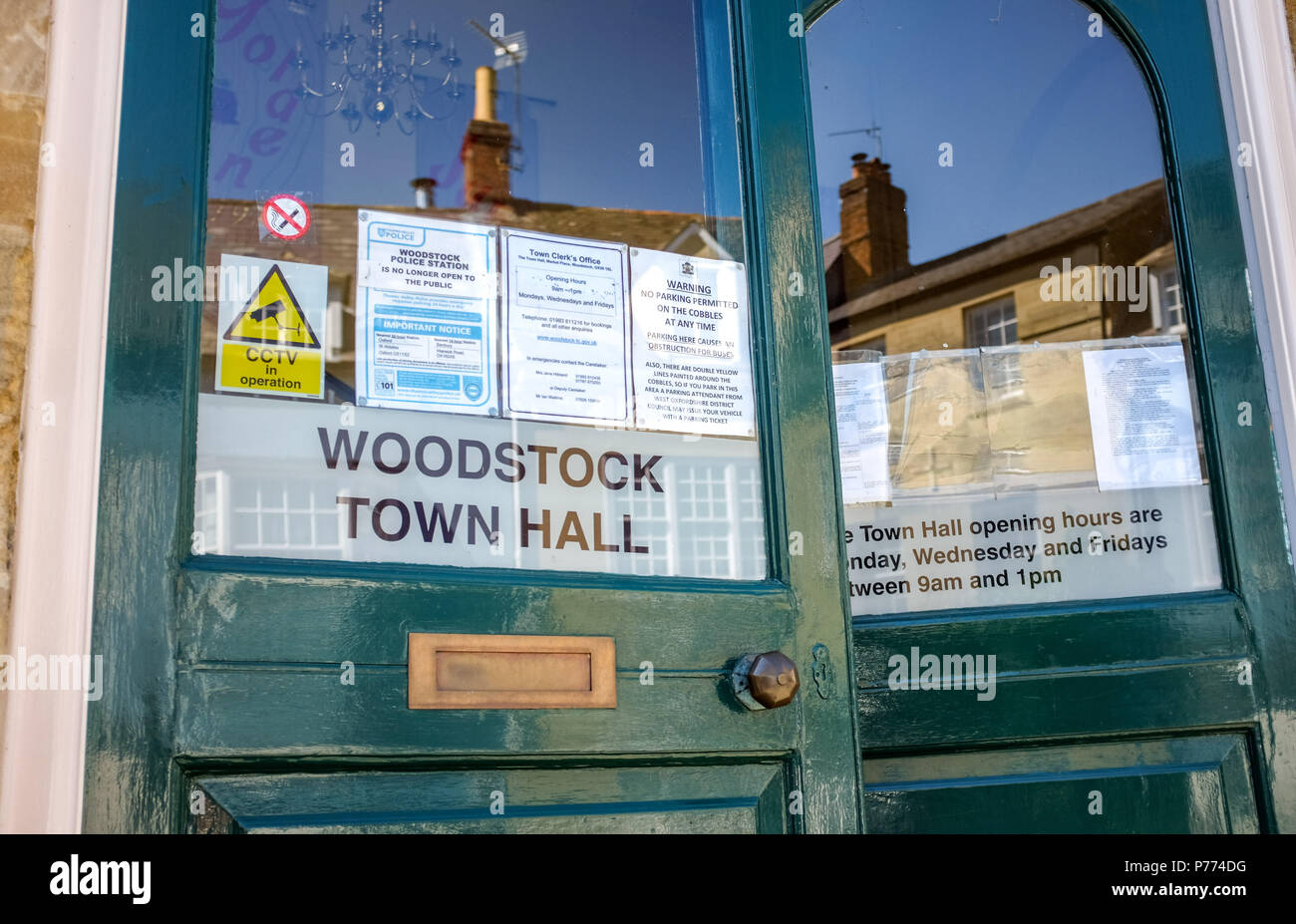 Woodstock Town Hall . Woodstock is a historic town just to the north of