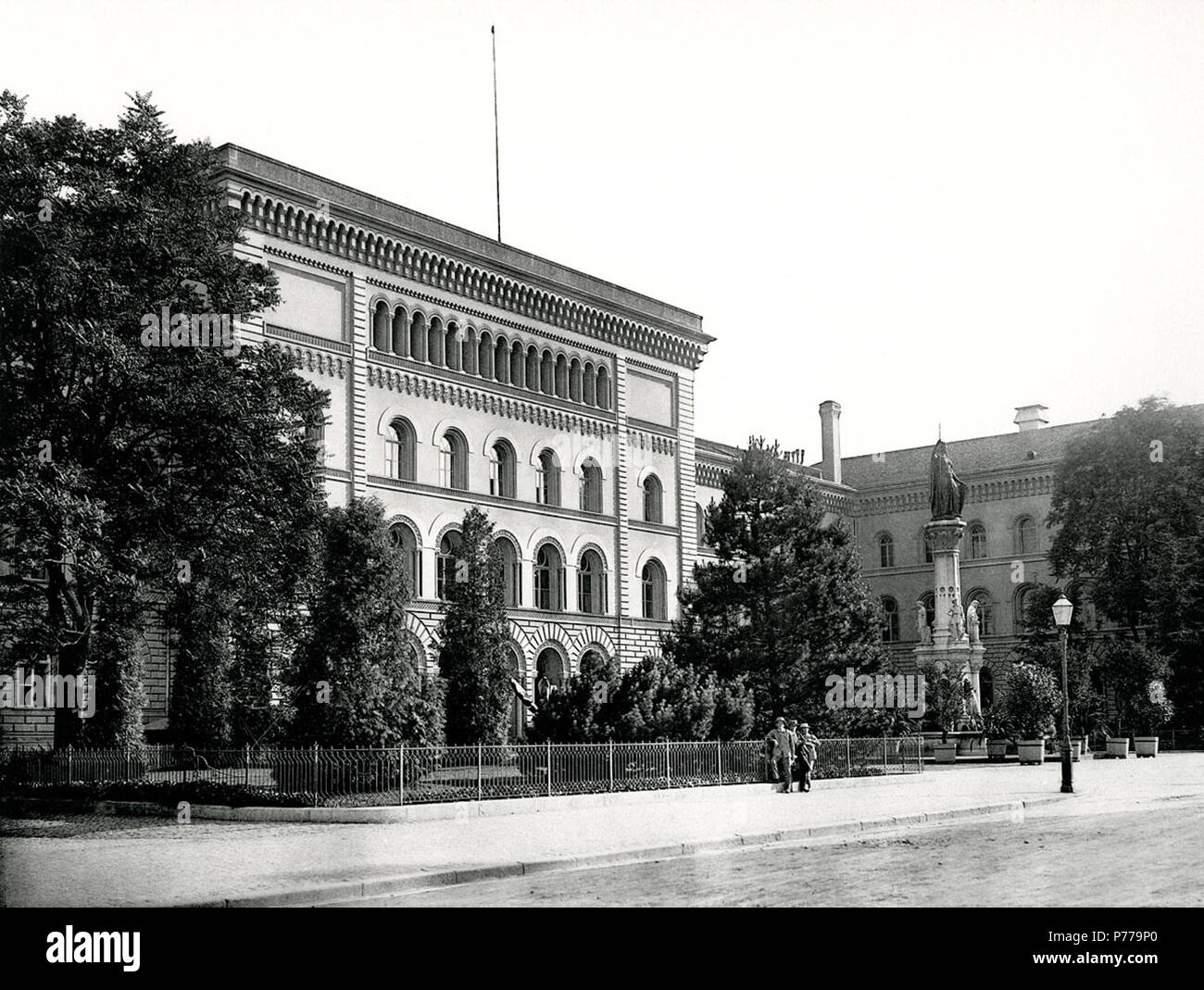 Deutsch: Bundeshaus-Westbau. Ausgeführt 1852–1857 von Friedrich Studer. 1895 12 Bundeshaus-Westbau Stock Photo