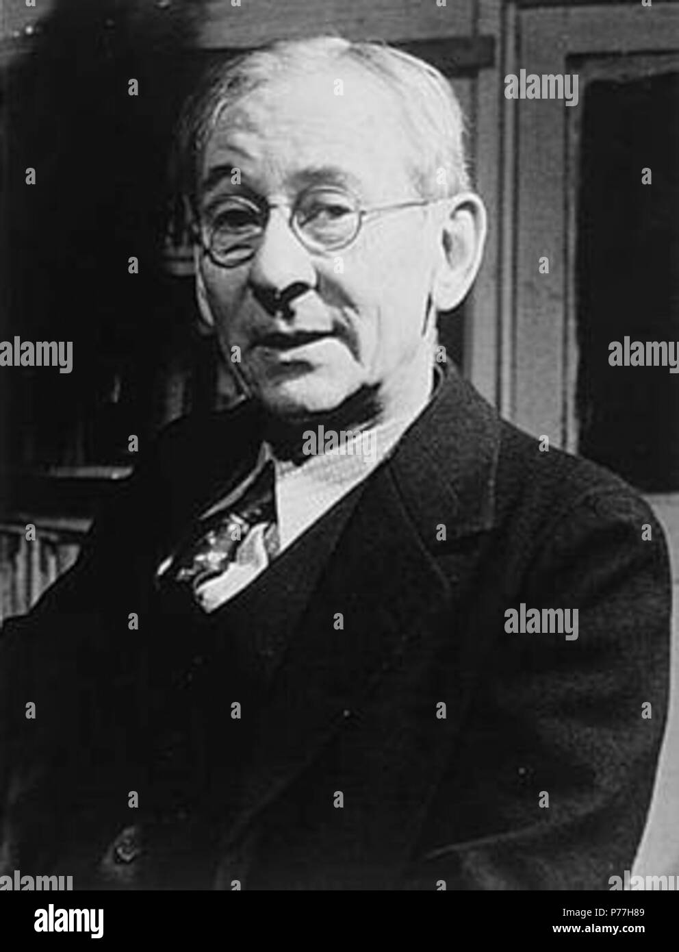 English: Lewis Hine (1874-1940) self-portrait . circa 1930 30 Hine Stock Photo