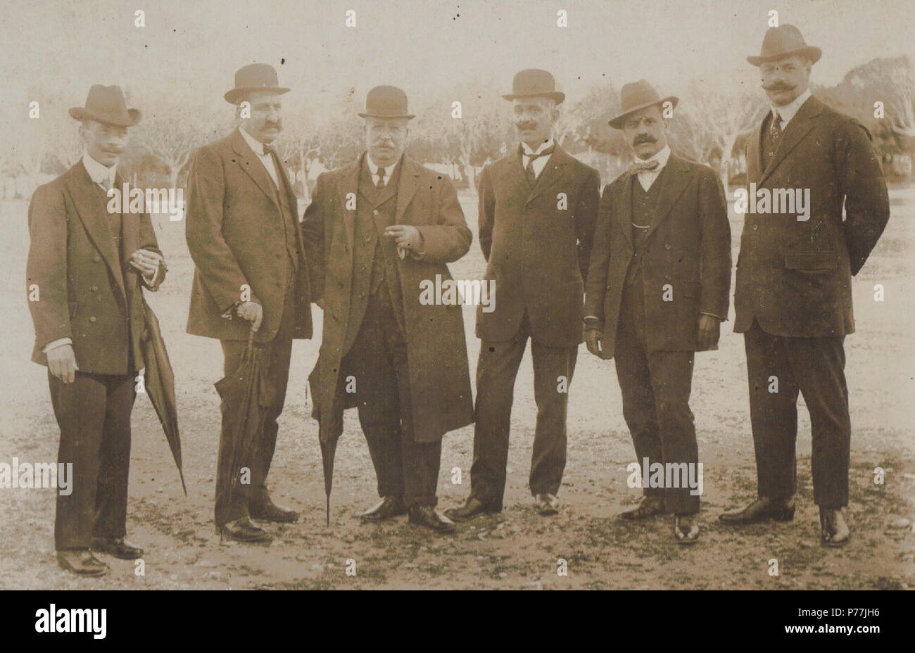 English: Six Englishmen in Calcutta. circa 1903 12 Six Englishmen in ...