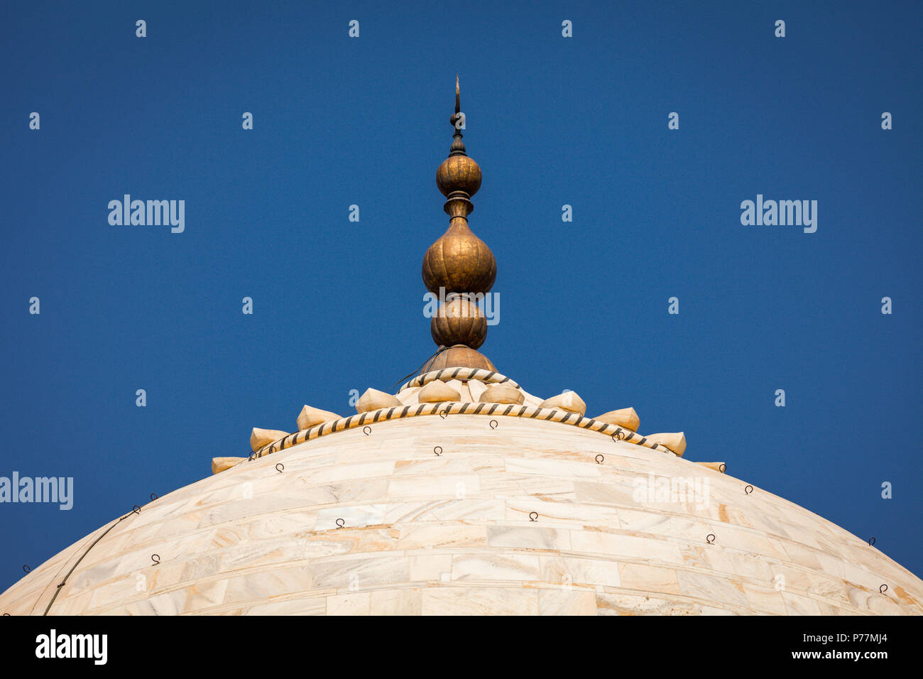 detail-of-roof-at-taj-mahal-agra-india-stock-photo-alamy
