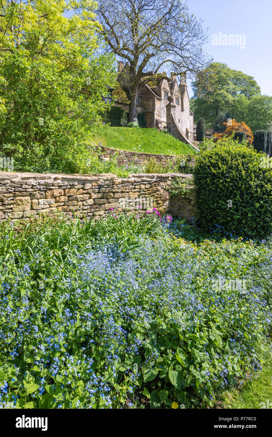 The gardens at Snowshill Manor in the Cotswold village of Snowshill, Gloucestershire UK Stock Photo