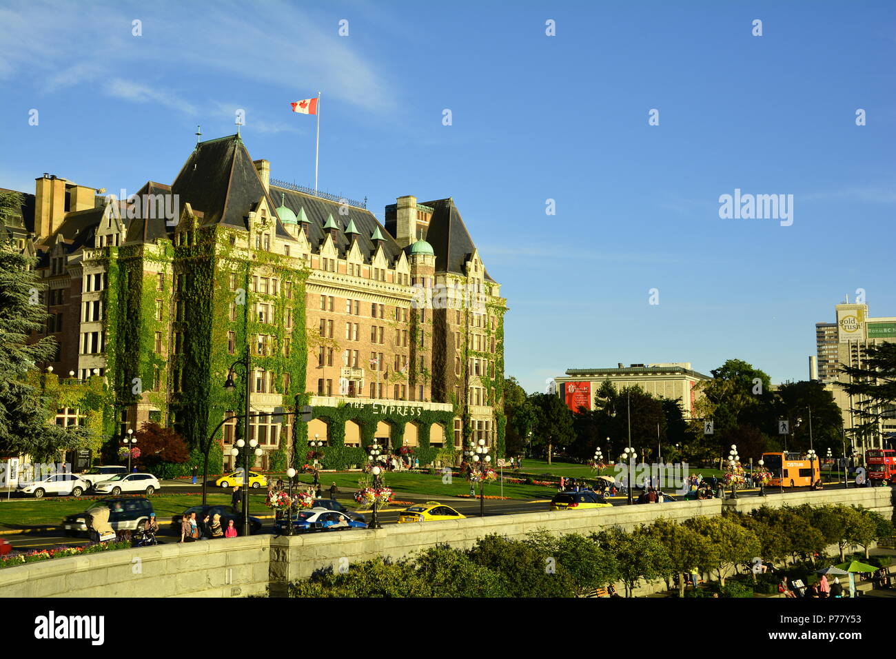 Empress hotel exterior hires stock photography and images Alamy