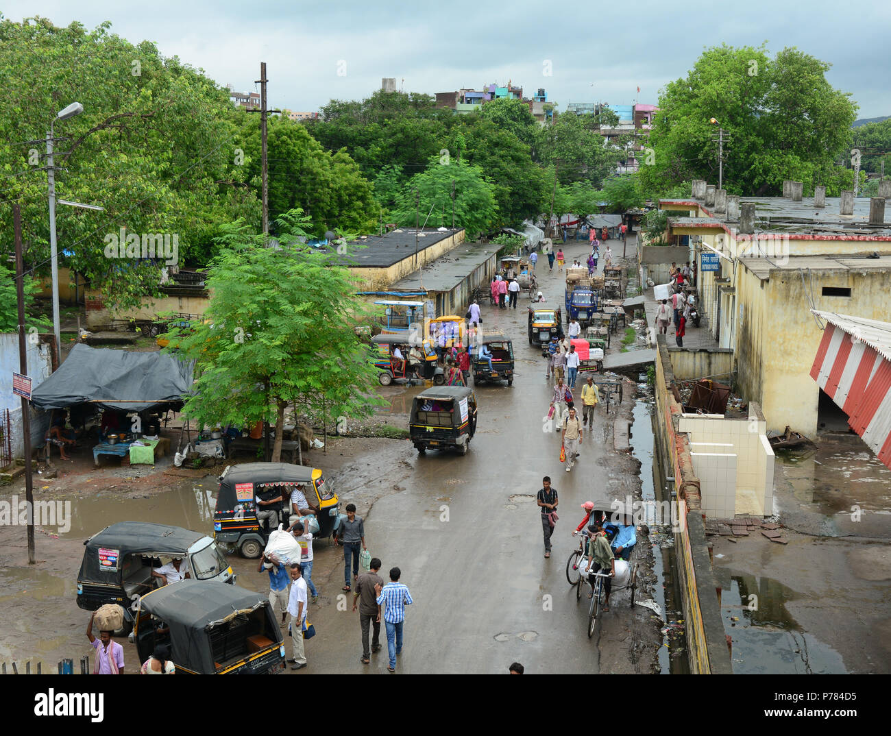 Gaya India Jul 10 15 Traffic Jam In Gaya India Gaya Is A Holy City Beside The Falgu River In The Northeast State Of Bihar Stock Photo Alamy