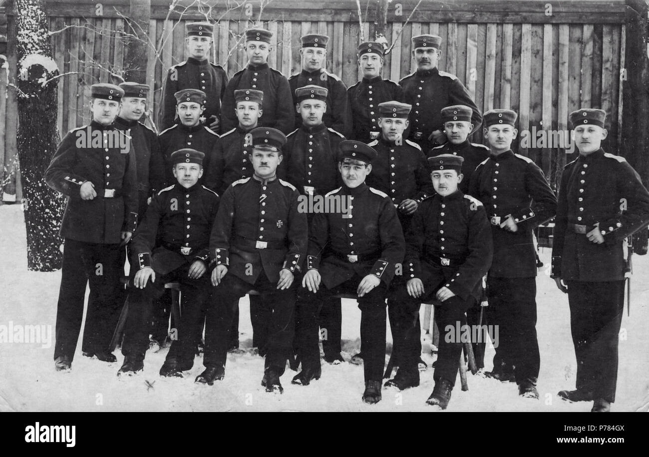Deutsch: Ausbildung im III. Bataillon des Regiment von Boyen, 1916 . 14 July 2015 7 Ausbildung 1916 III Bataillon Stock Photo