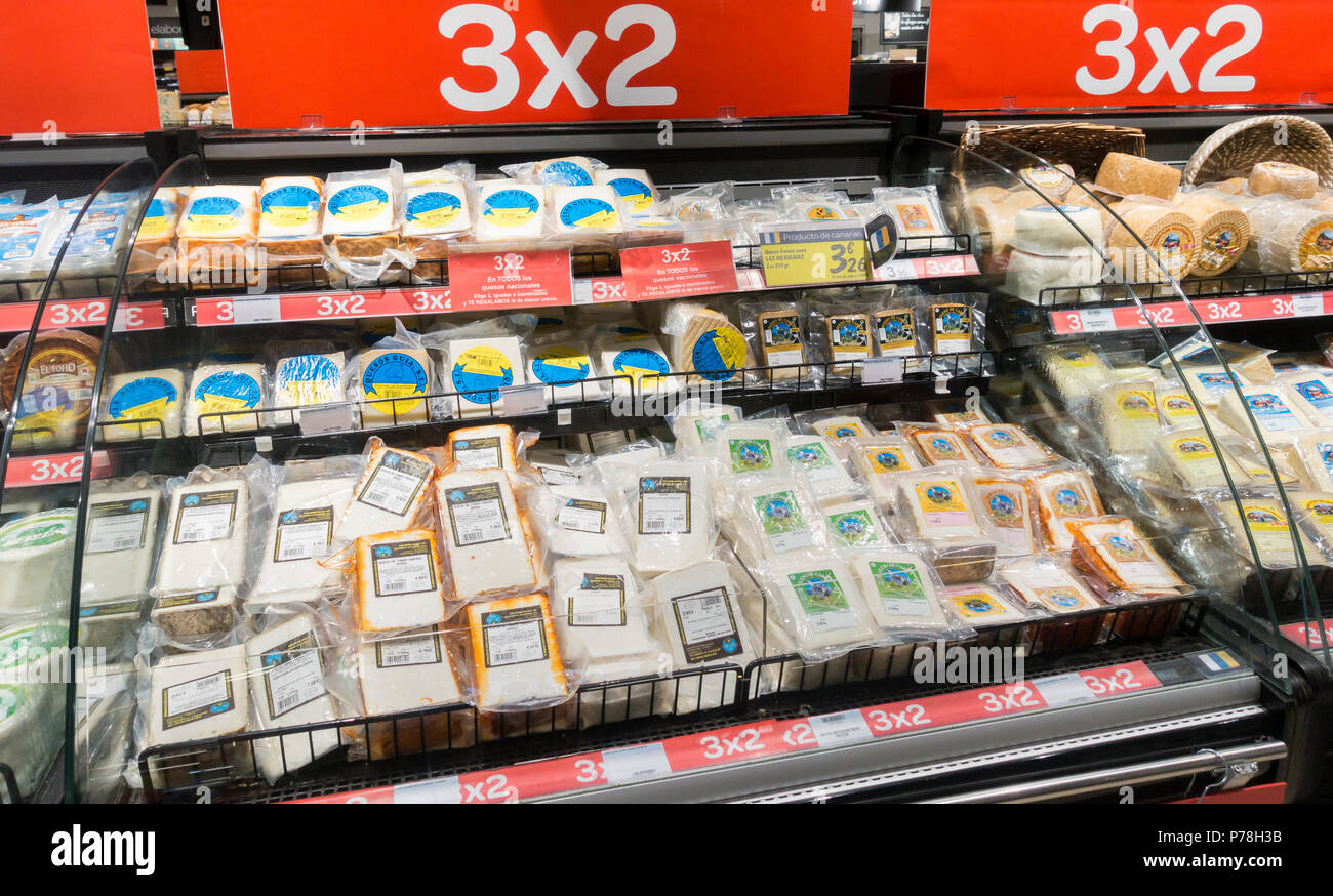 French Supermarket Counter High Resolution Stock Photography And Images Alamy