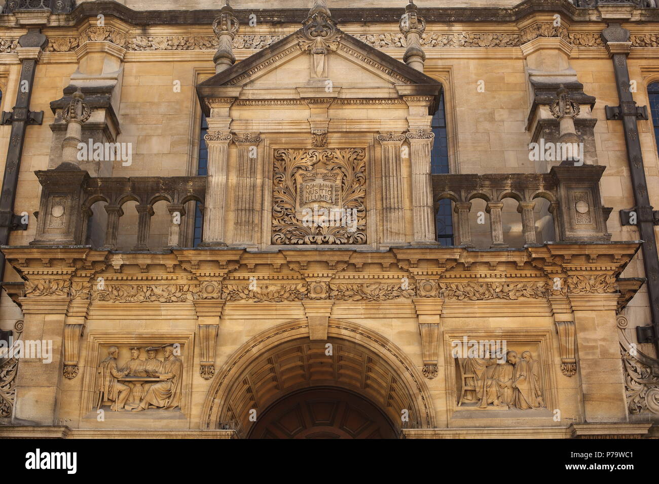 UNIVERSITY OF OXFORD visual data 8