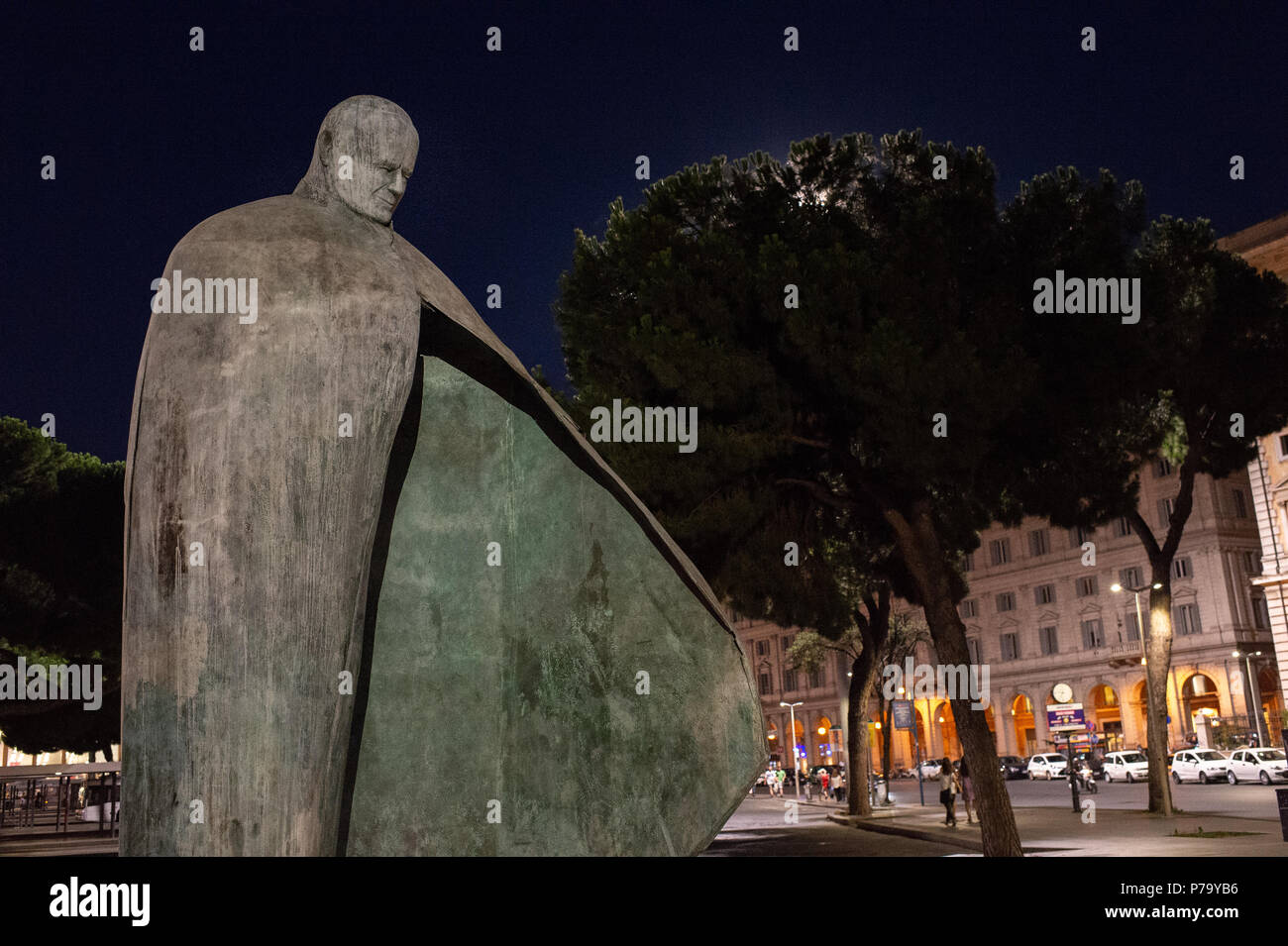 Considered by cnn broadcast one of the ten ugliest monuments hires