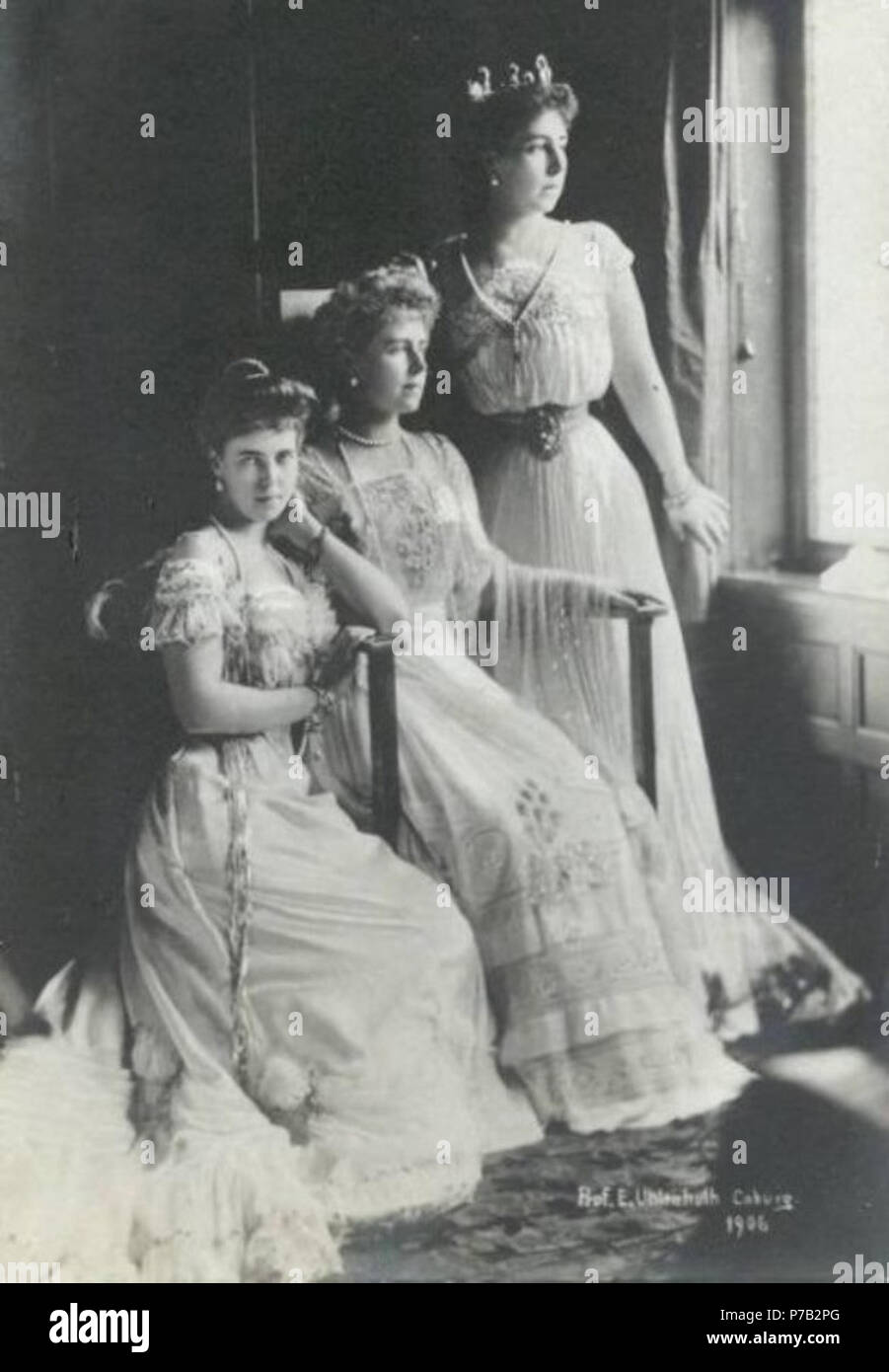 English Sisters Princess Beatrice of Saxe Coburg and Gotha Crown