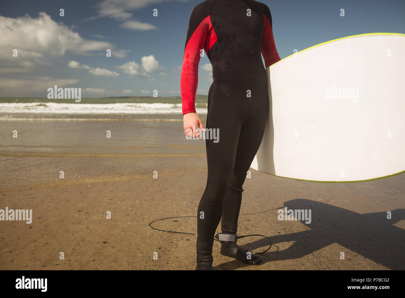 Close up young male surfer hi-res stock photography and images - Alamy