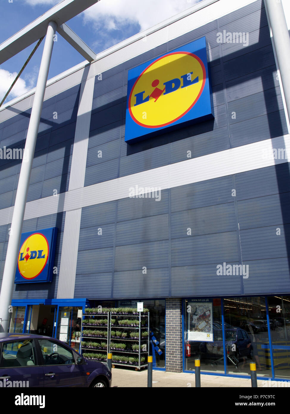 Lidl Supermarket in Thornhill, Southampton, England, UK Stock Photo Alamy