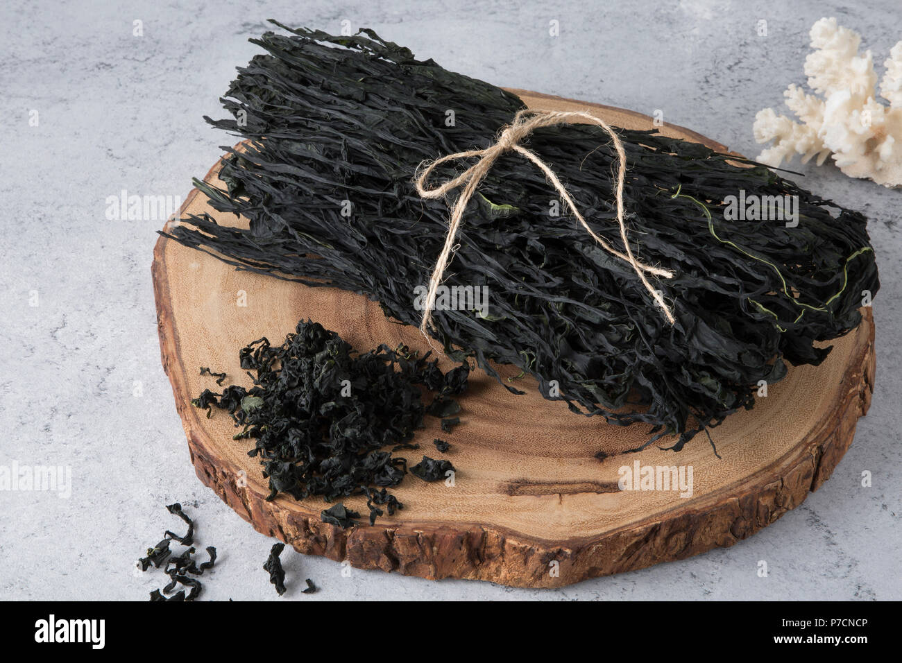 Object photos seaweed, its rich in vitamins, minerals, and fiber. 061