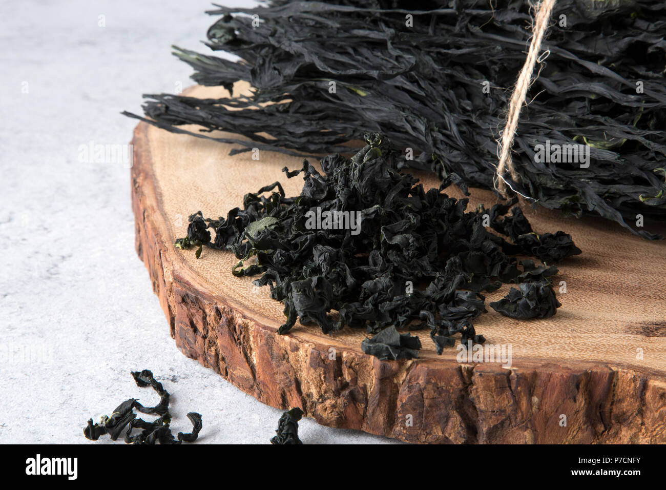 Object photos seaweed, its rich in vitamins, minerals, and fiber. 060