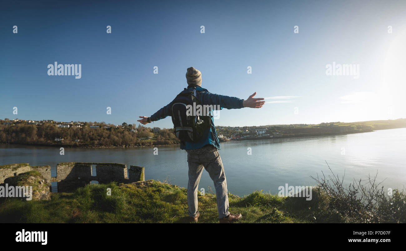 Carefree man tourist hiker hi-res stock photography and images - Alamy