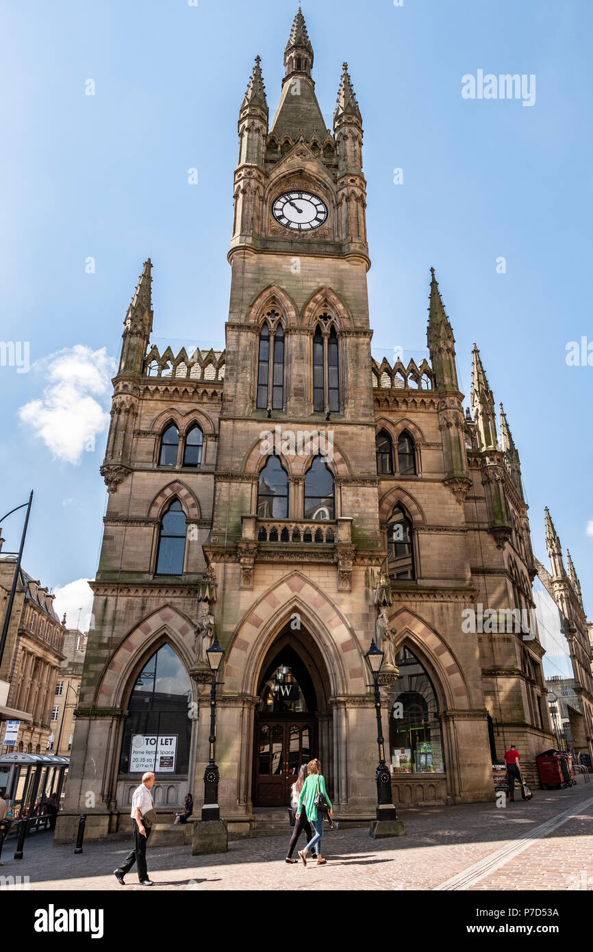 The Wool Exchange and other Architectural Details in Bradford City
